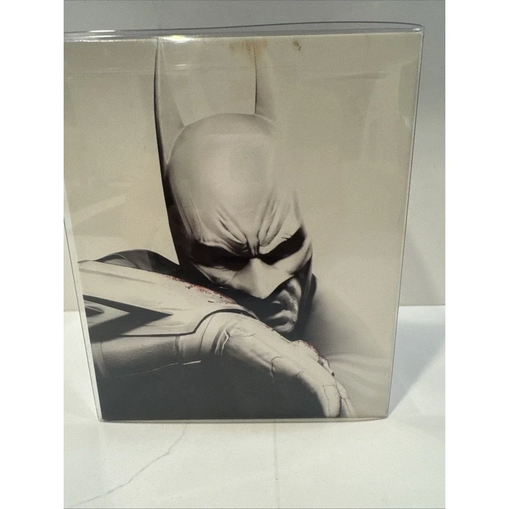 Batman Arkham city Statue Box DVD And Book.  Xbox Game Is Not Included
